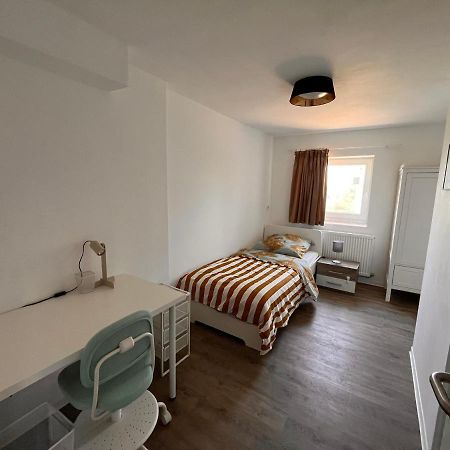 Ein Schoenes Zimmer In Kiel Exteriér fotografie